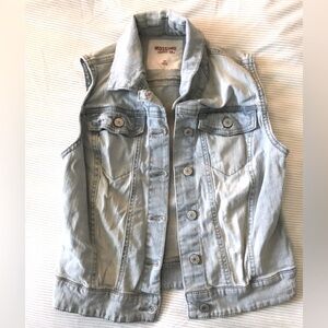 Mossimo Supply Co jean vest size S